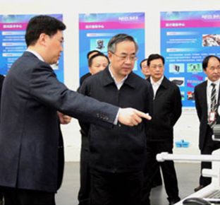 中央政治局委员，中央统战部长孙春兰视察